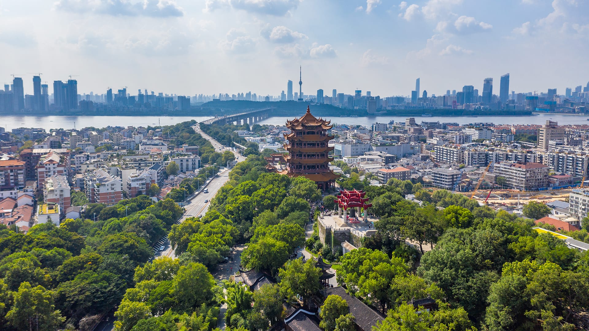 Panoramaansicht der chinesischen Stadt Wuhan